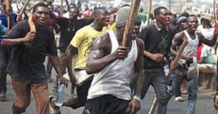 Hoodlums clash in Lagos community