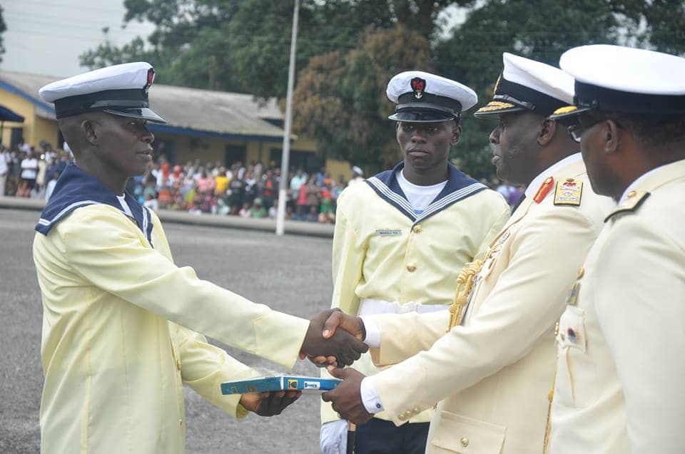 Navy reads the riot act to oil thieves, vandals