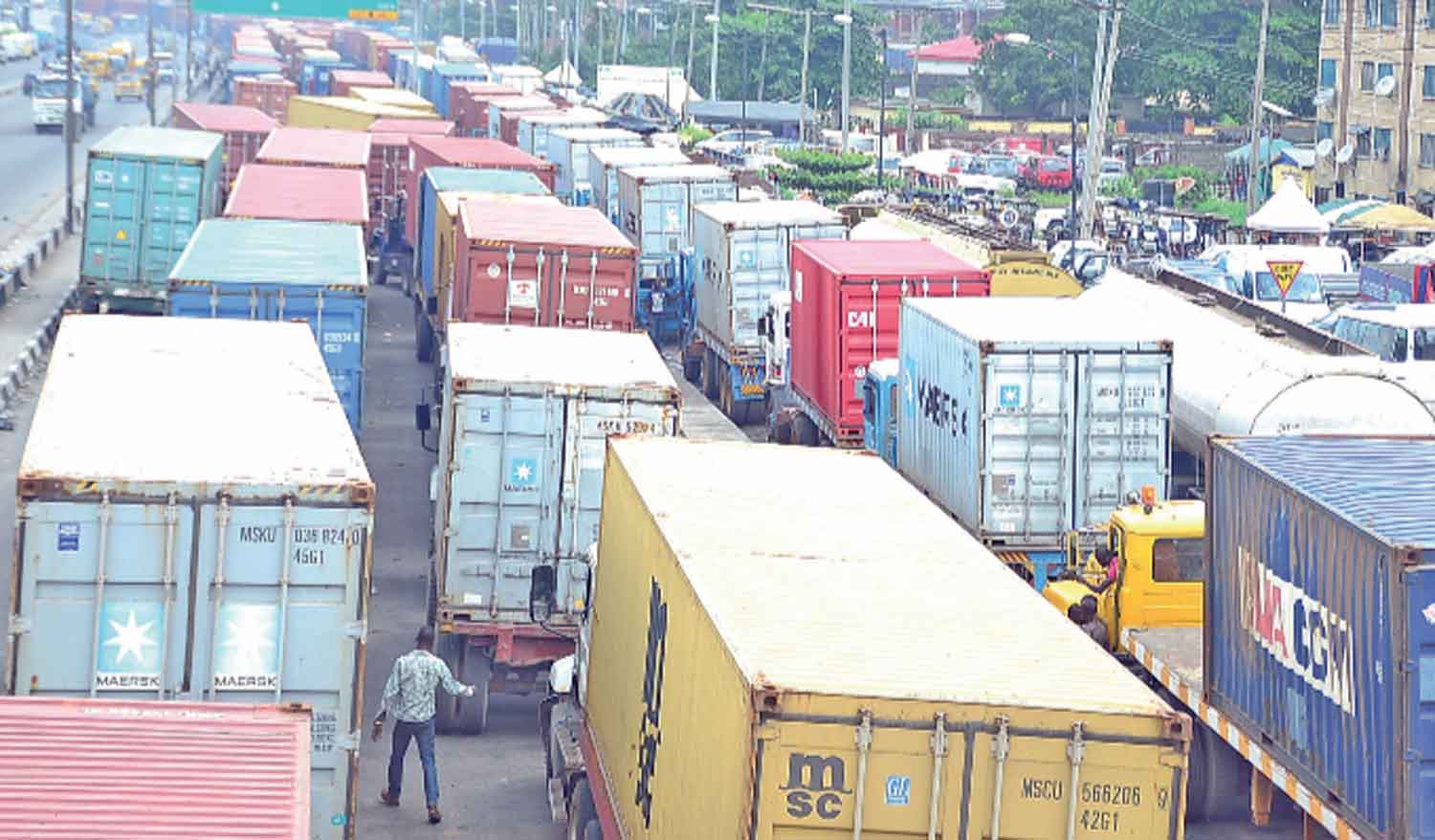 Apapa gridlock: Lagos govt, NPA vow strict enforcement