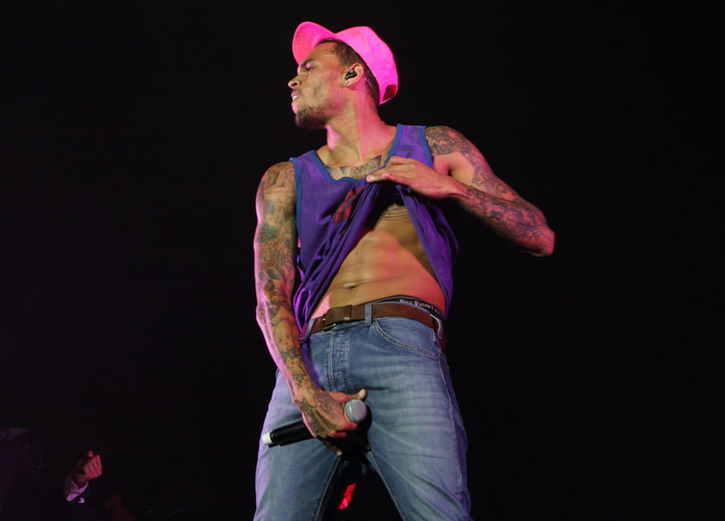 Man breaks up with girlfriend for receiving ‘lap dance’ from Chris Brown