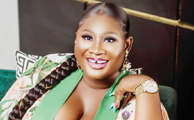 “Leader of tomorrow don dey owe club 143 million naira” – Actress Yetunde Bakare Tackles People About Fake Life