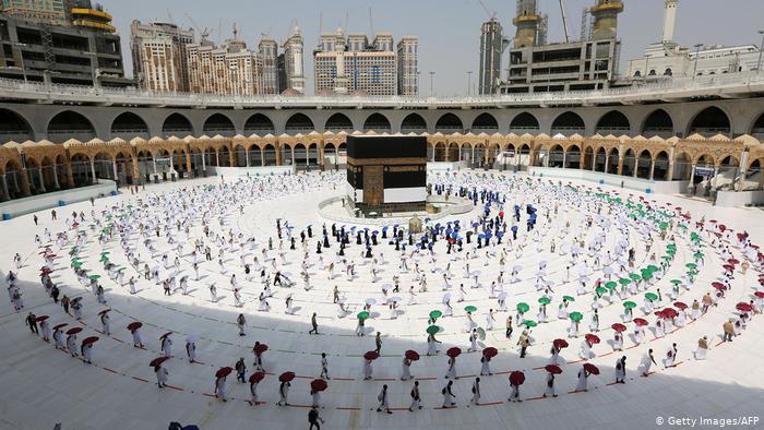 Millions arrive in Saudi for hajj amid heat