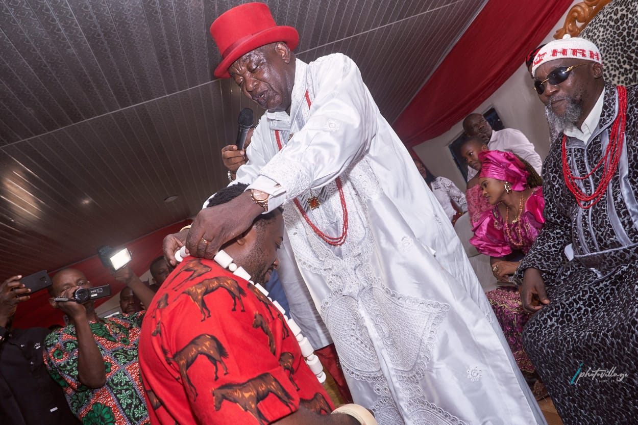 Dr Summers Nwokie Bags Aka Ji Ikukuoma Mbaise Chieftaincy Title Dr summers nwokie bags aka ji ikukuoma mbaise chieftaincy title