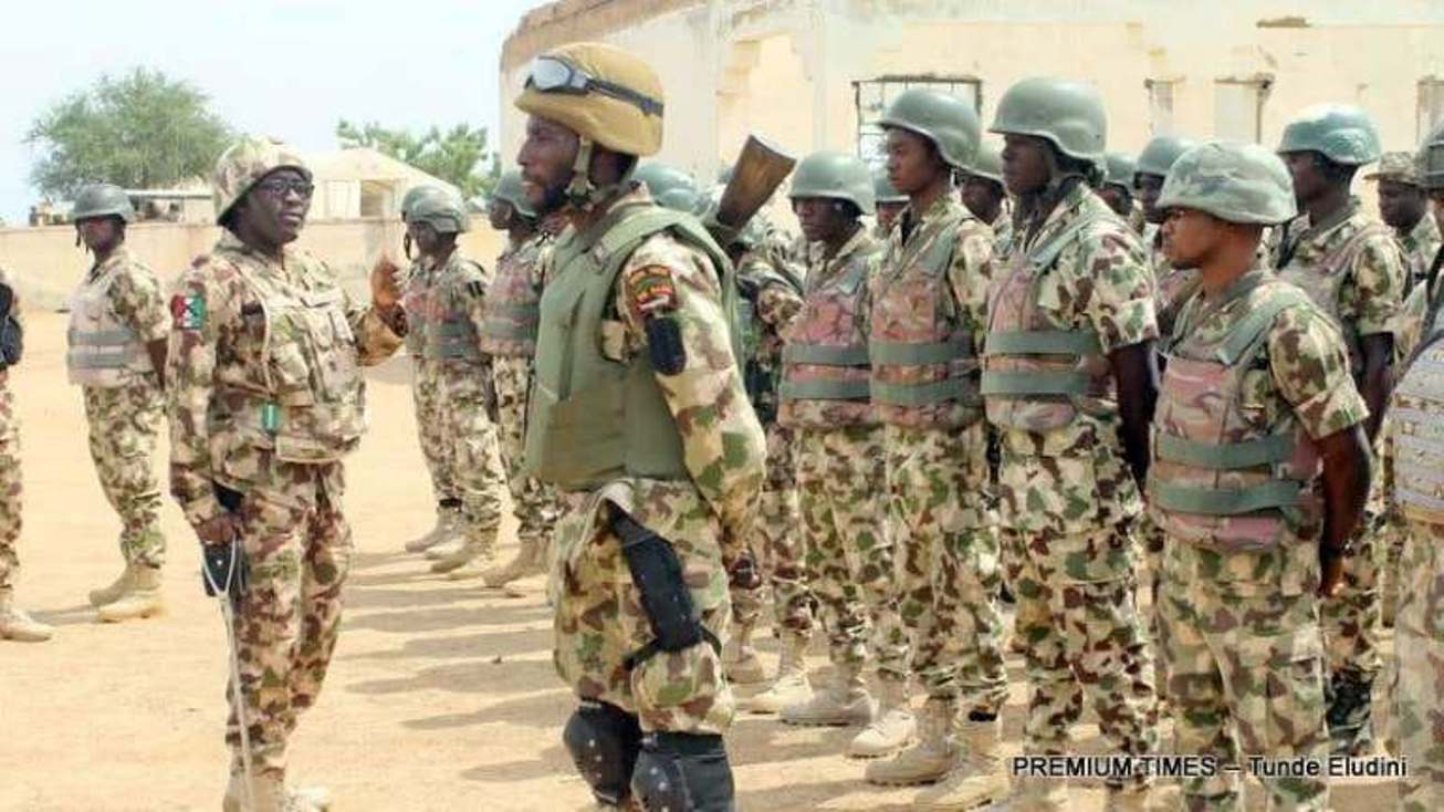 Tears as Nigerian military buries 22 officers killed in Niger