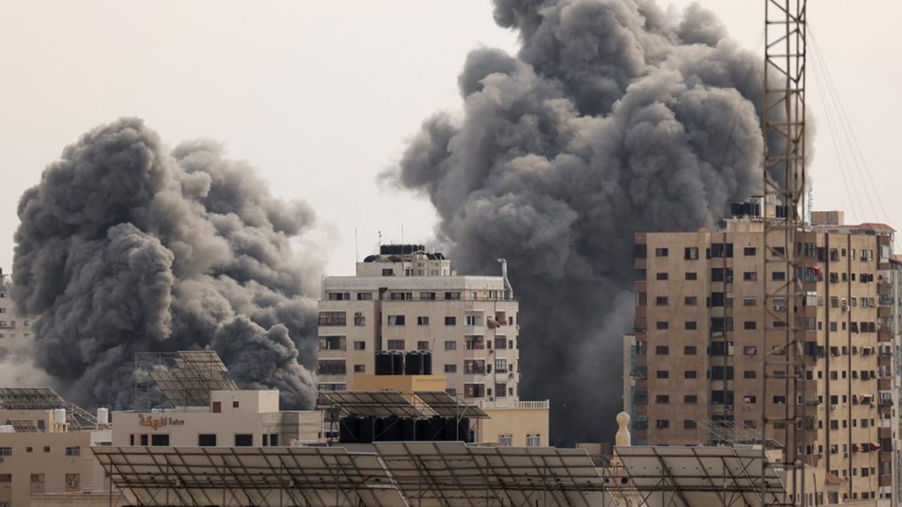 Israeli airstrikes claim over 10,000 Palestinian lives in four weeks