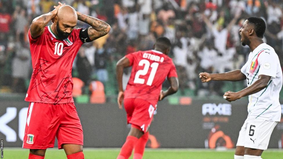 Guinea beat 10-man Equatorial Guinea to reach AFCON quarter finals